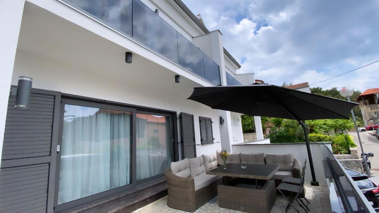 Apartments Tasha Mali Losinj Exterior photo