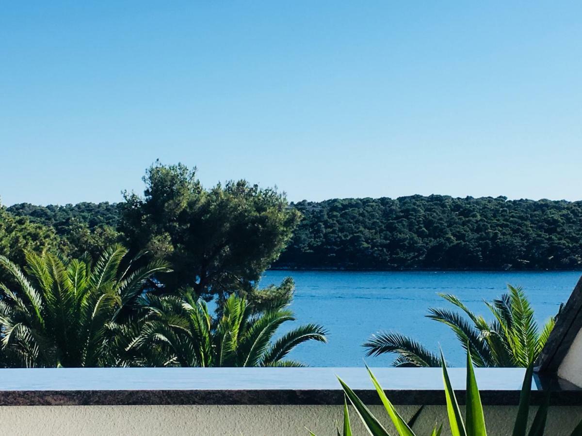 Apartments Tasha Mali Losinj Exterior photo